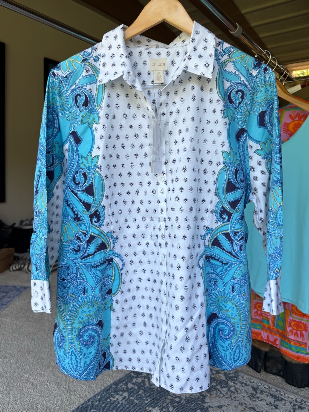 BNWT Chico's Effortless Paisley Mirro Button Down Shirt